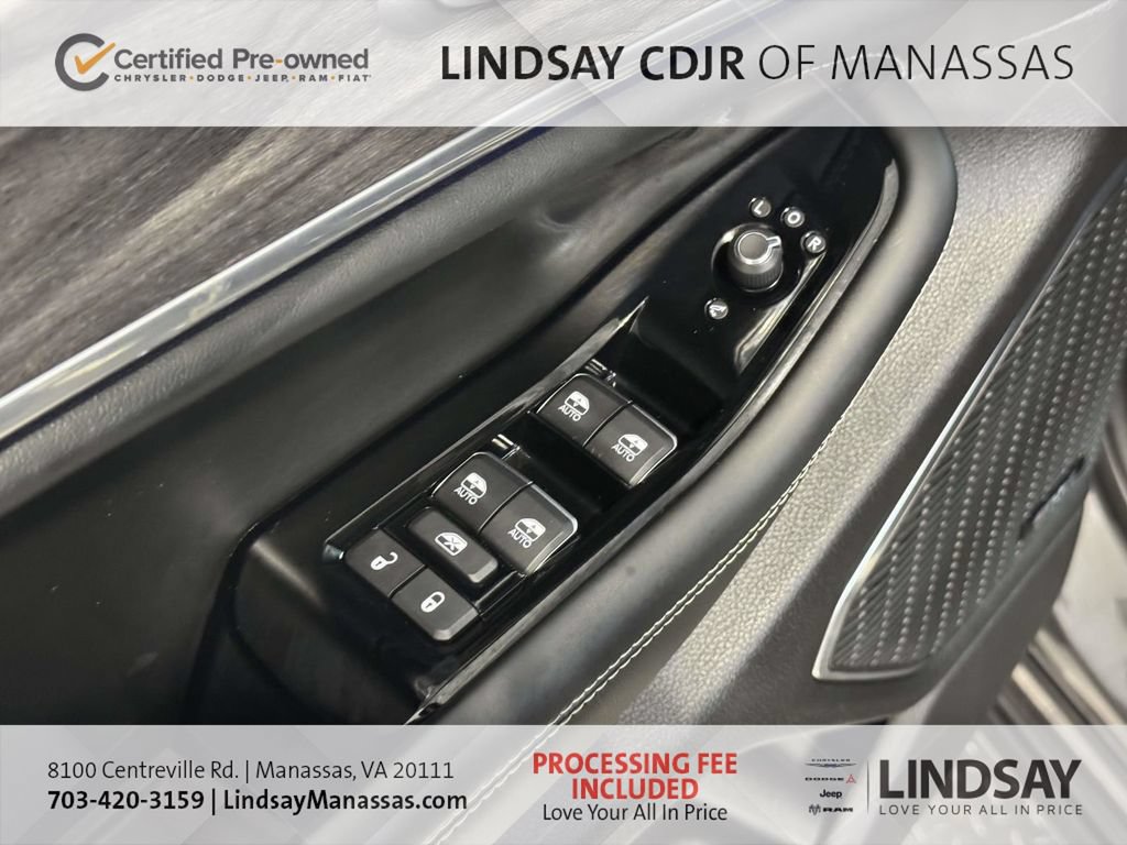 Used 2025 Jeep Grand Cherokee L Overland w/ Advanced Protech Group III AWD/4WD image 28
