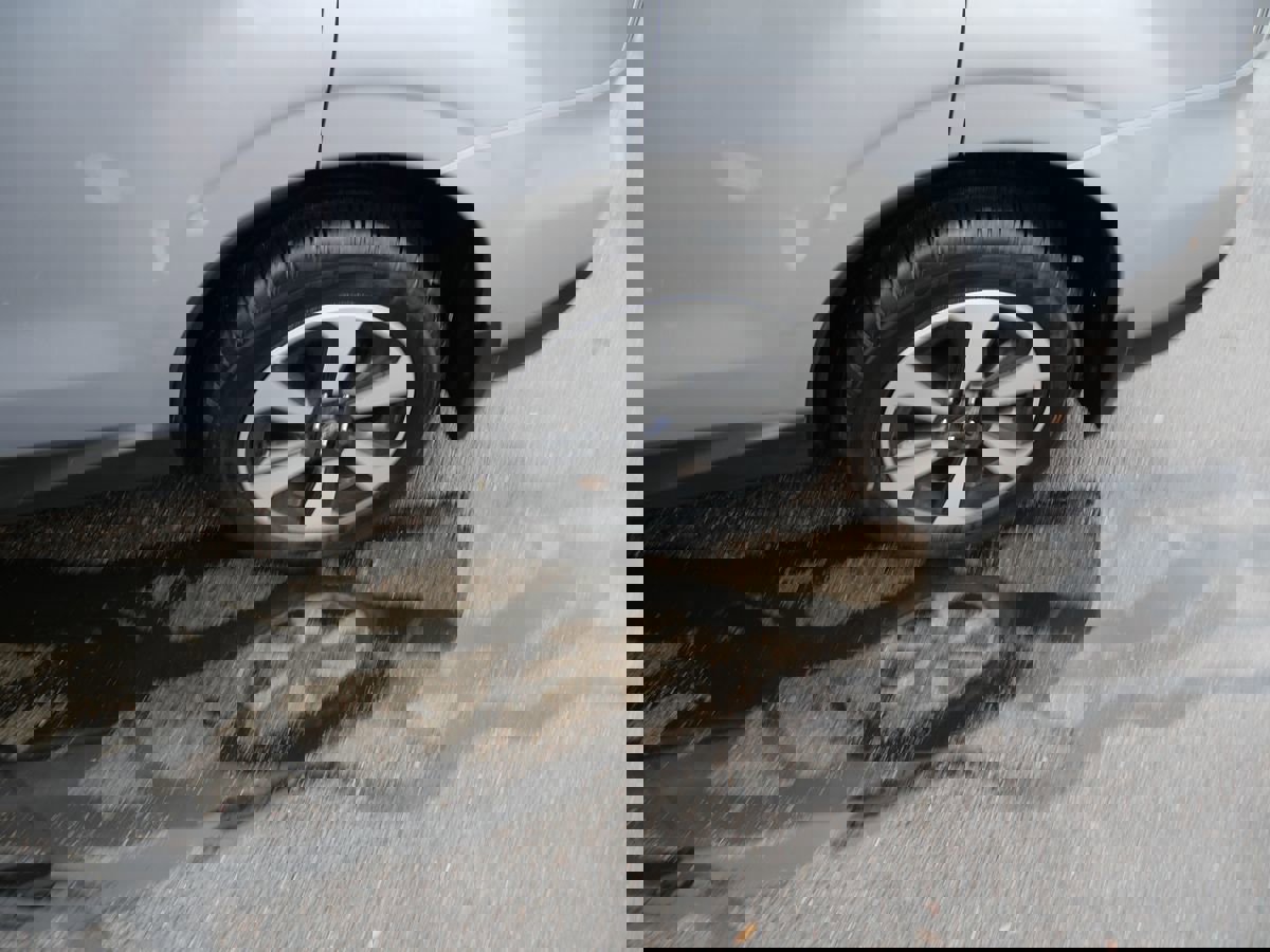 Used 2017 Subaru Forester 2.5i Premium w/ All-Weather Package image 35