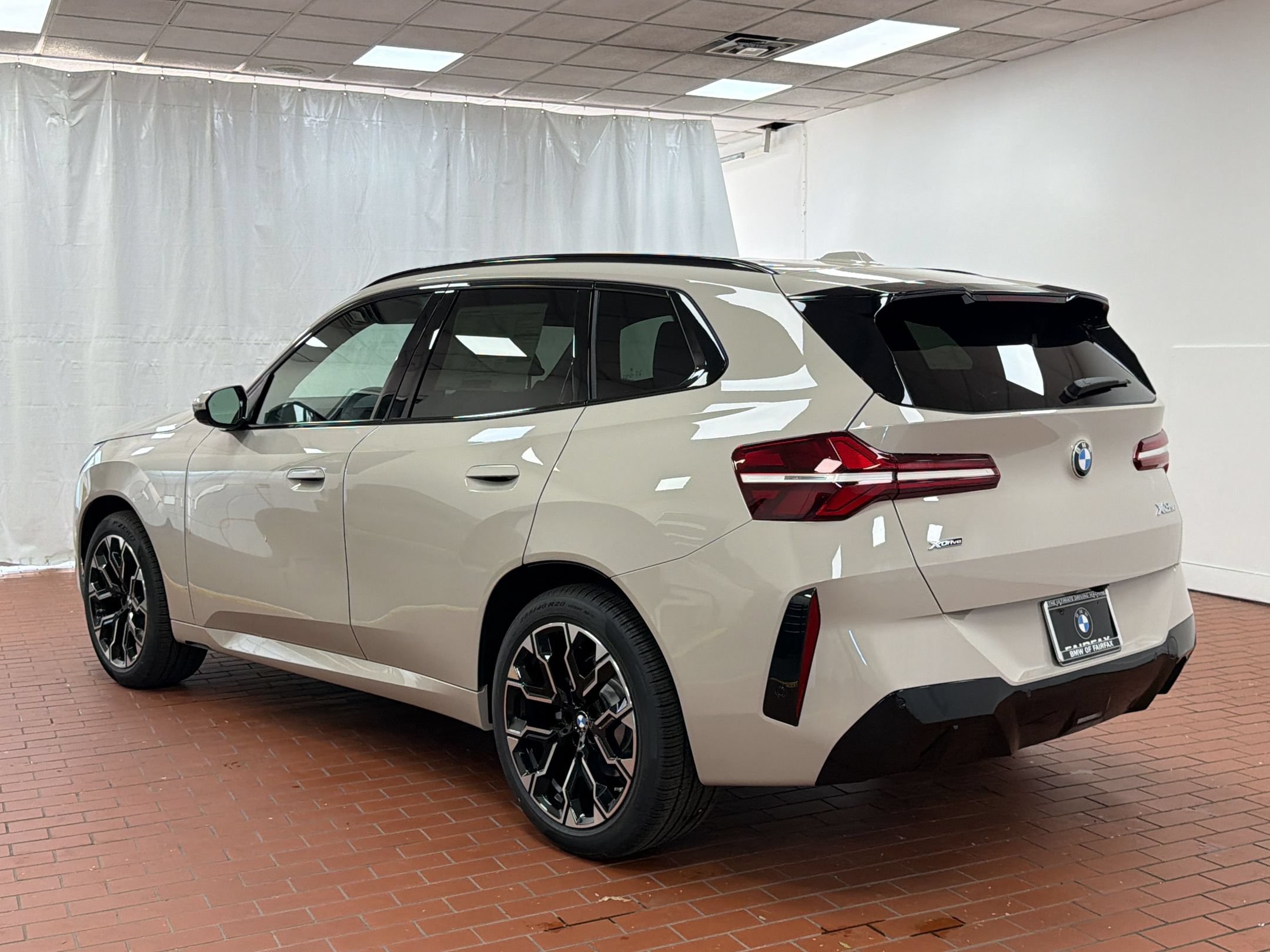 Used 2026 BMW X3 xDrive30i w/ Premium Package AWD/4WD image 3