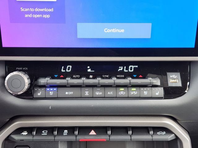 New 2026 Toyota Tundra Platinum AWD/4WD image 18
