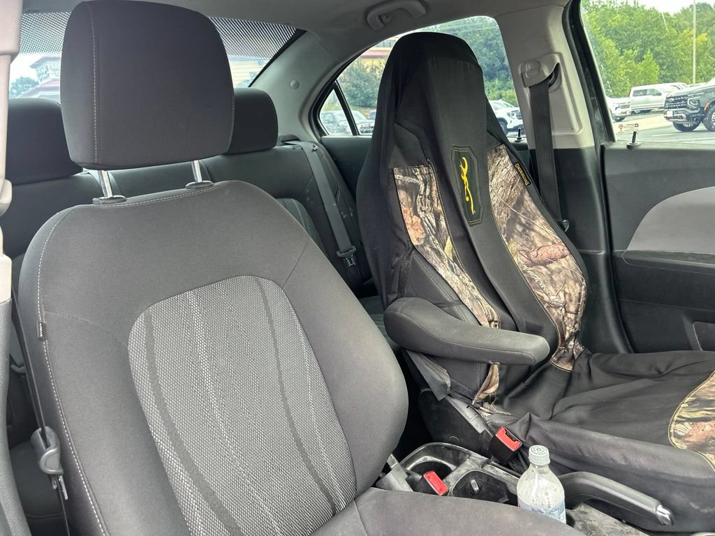 Used 2015 Chevrolet Sonic LT FWD image 21