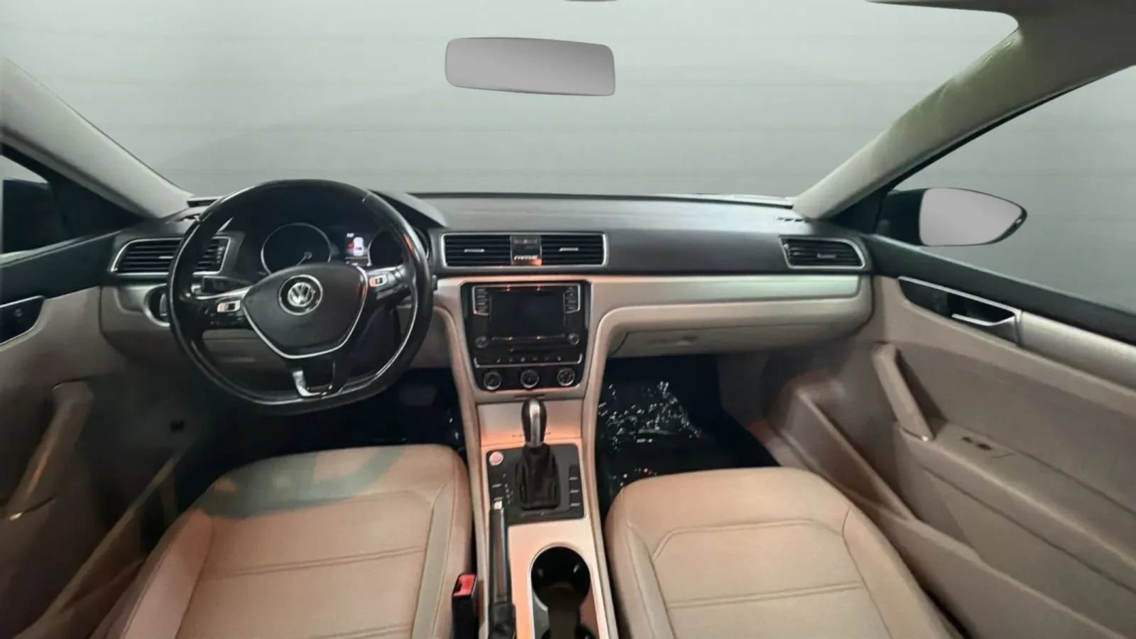 Used 2019 Volkswagen Passat 2.0T Wolfsburg FWD image 9