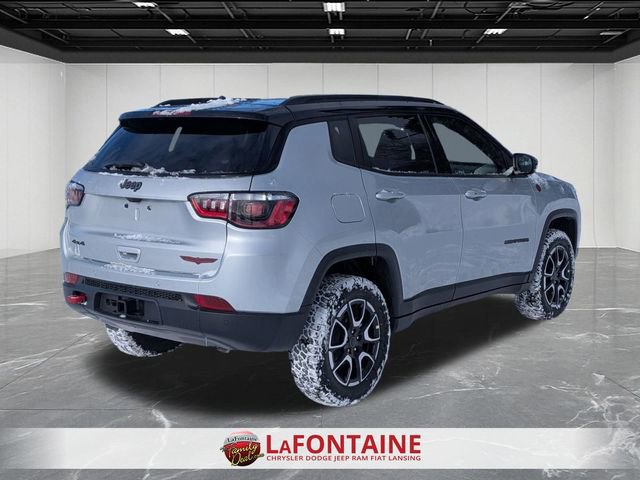 New 2026 Jeep Compass Trailhawk w/ Sun, Sound & Navigation Group image 5
