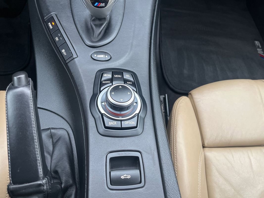 Used 2013 BMW M3 Convertible image 24