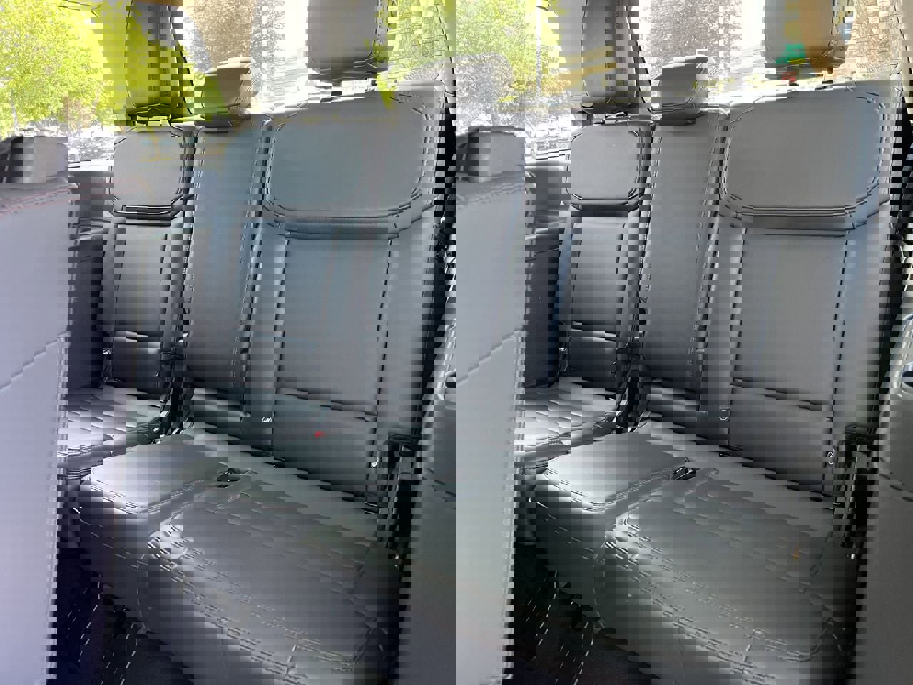 Used 2025 Ford Expedition Active image 30