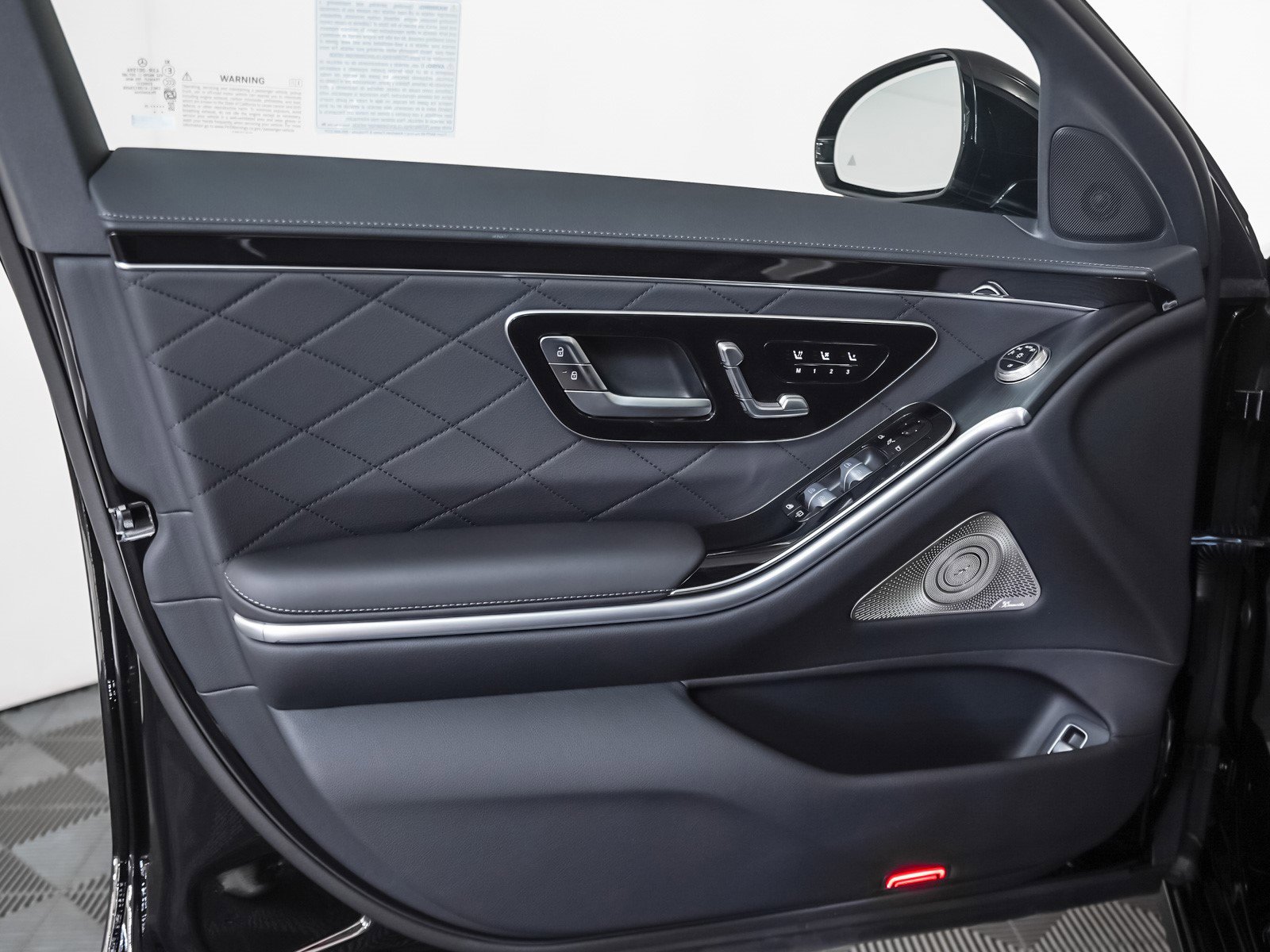 New 2025 Mercedes-Benz S 580 4MATIC Sedan image 21