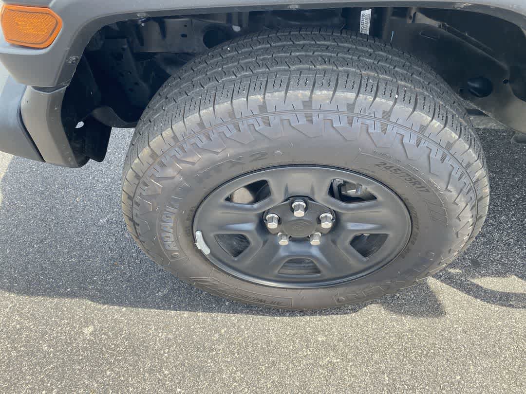 Used 2024 Jeep Wrangler Sport AWD/4WD image 10