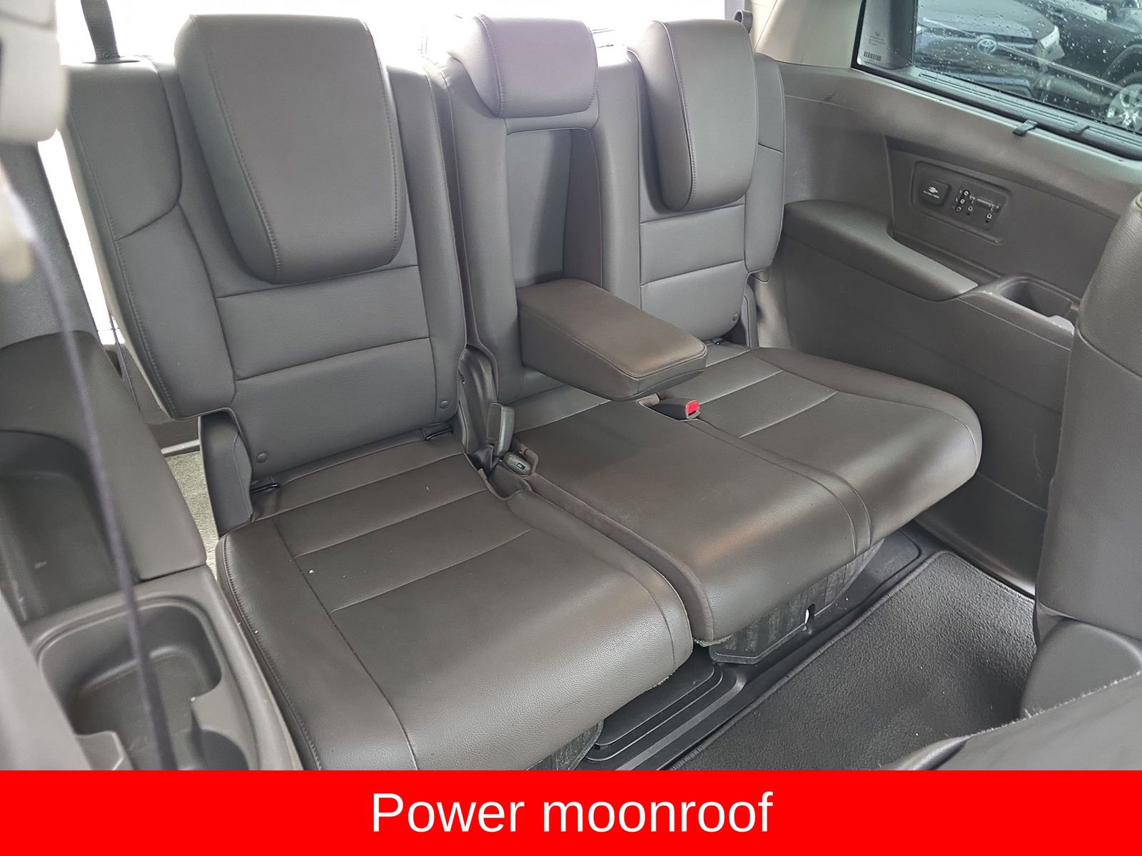 Used 2016 Honda Odyssey Touring image 18