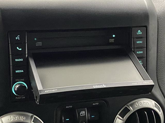 Used 2018 Jeep Wrangler Unlimited Rubicon w/ Cold Weather Group image 25