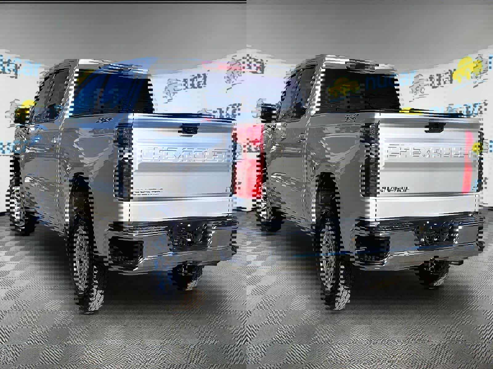 Used 2022 Chevrolet Silverado 1500 LT AWD/4WD image 4