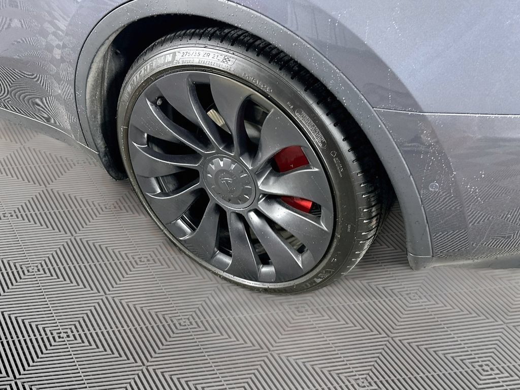 Used 2022 Tesla Model Y Performance AWD/4WD image 36