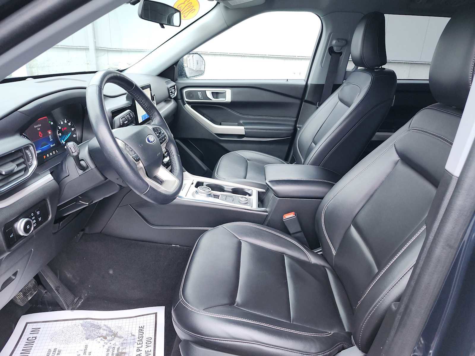 Used 2023 Ford Explorer XLT w/ Equipment Group 202A image 11