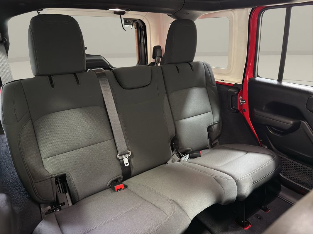 Used 2022 Jeep Wrangler Unlimited Sport image 19