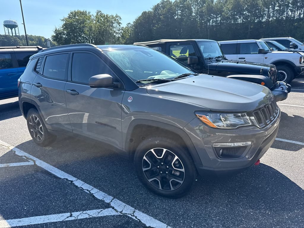 Used 2021 Jeep Compass Trailhawk w/ Sun and Sound Group AWD/4WD image 2