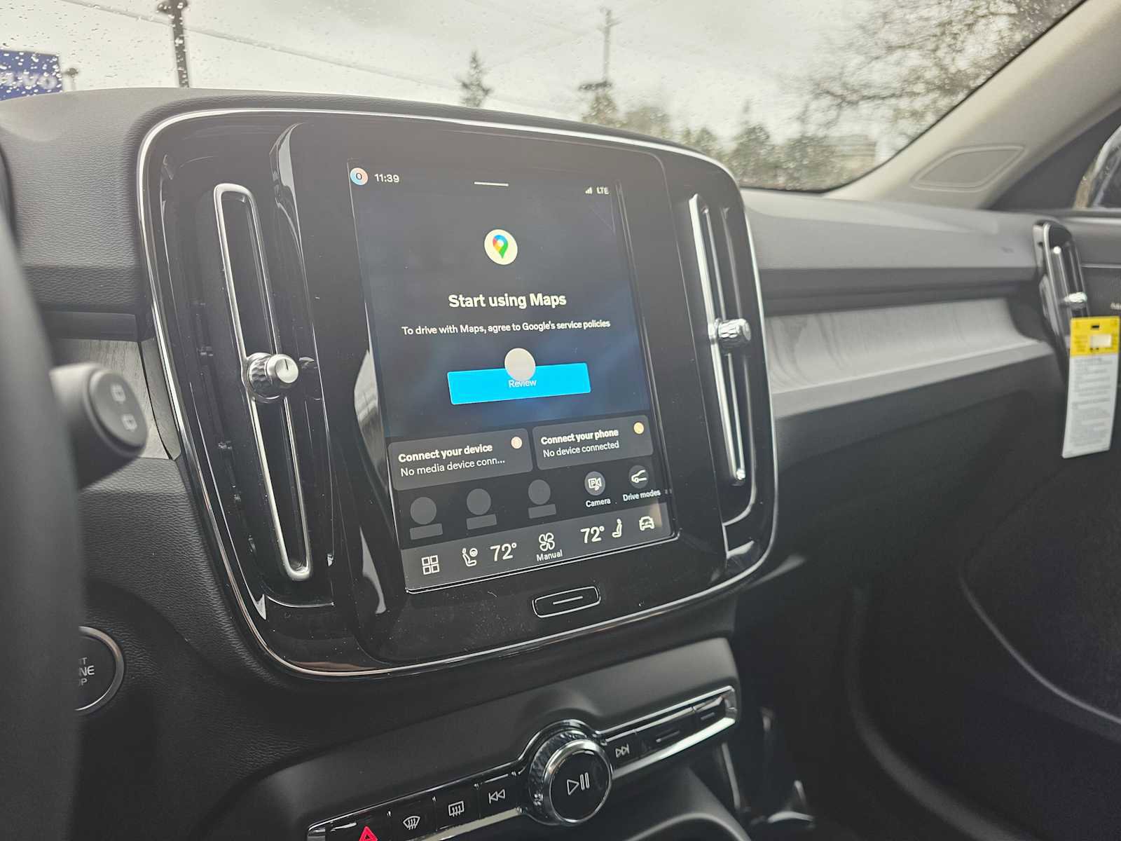 New 2026 Volvo XC40 B5 Plus w/ Protection Package Premier image 28