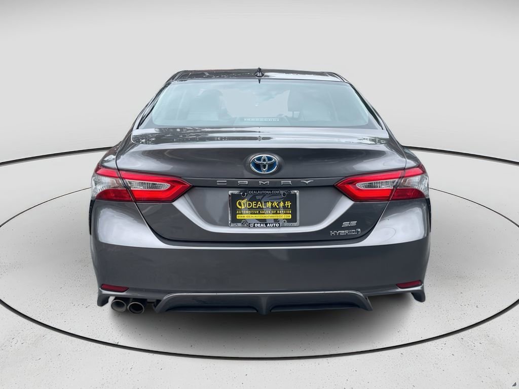 Used 2024 Toyota Camry SE image 4