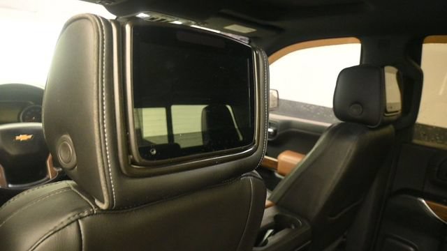 Used 2020 Chevrolet Silverado 1500 High Country w/ Technology Package AWD/4WD image 14