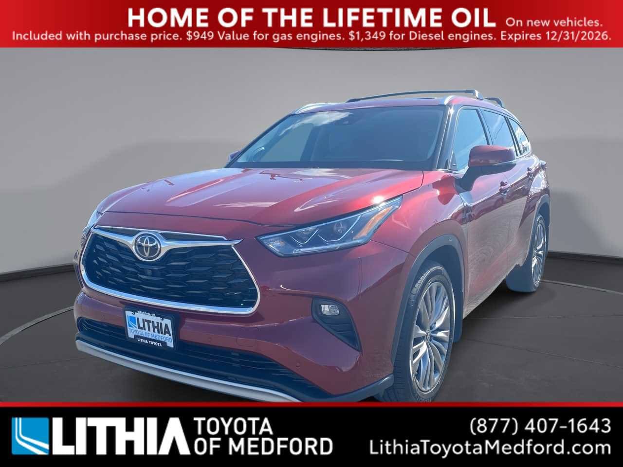 Used 2021 Toyota Highlander Platinum AWD/4WD image 1