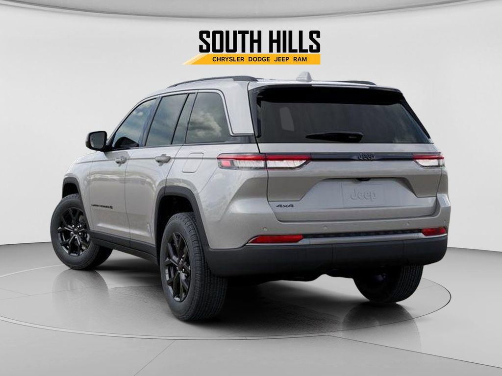 New 2026 Jeep Grand Cherokee Altitude AWD/4WD image 3