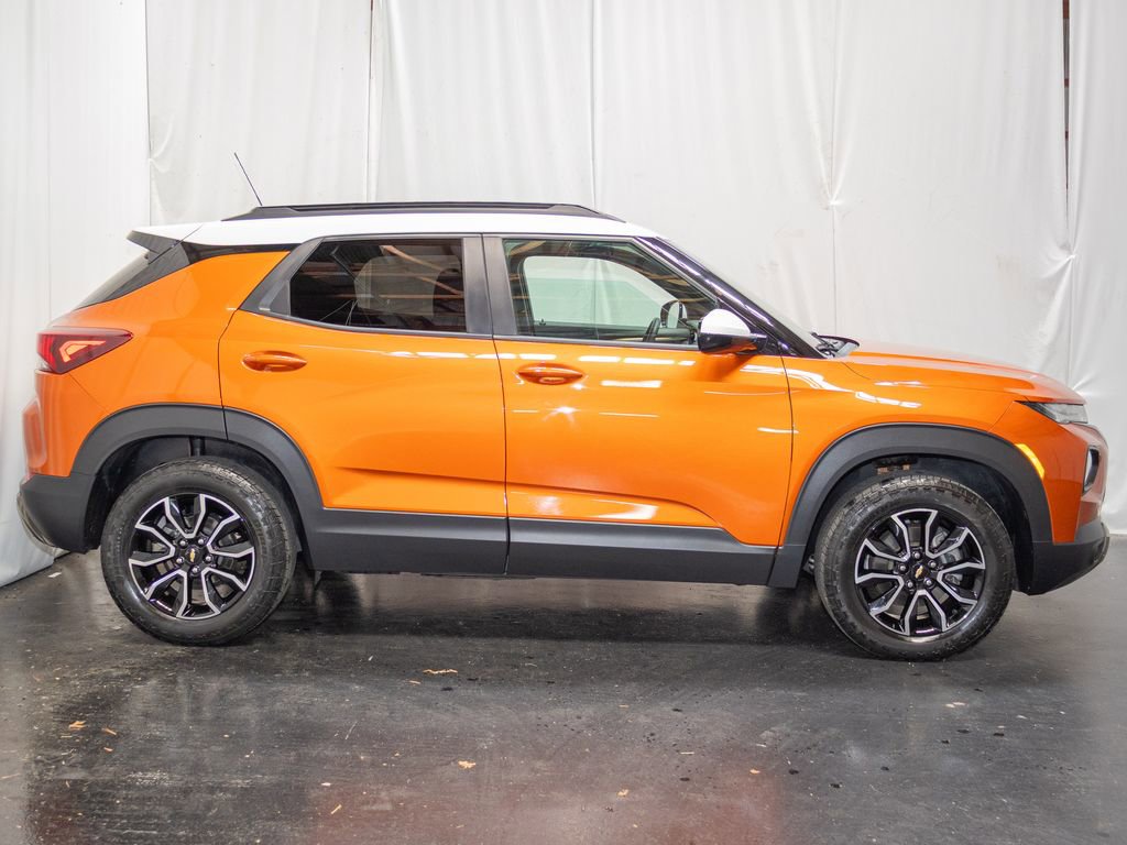 Used 2022 Chevrolet TrailBlazer ACTIV w/ Sun and Liftgate Package image 4