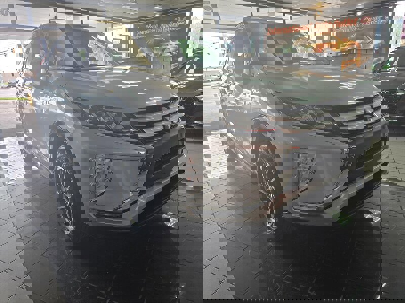 Used 2020 Mitsubishi Eclipse Cross ES image 3