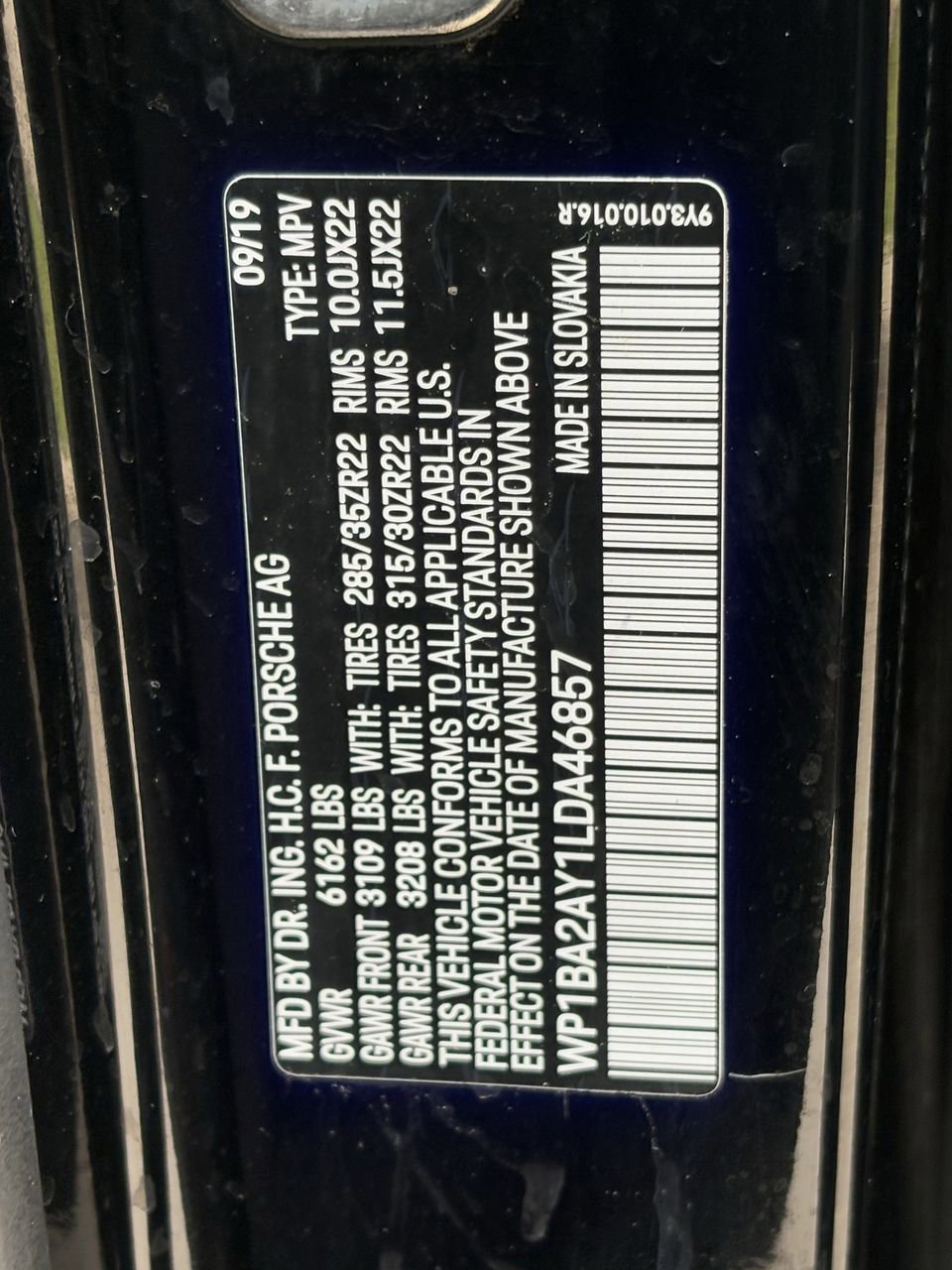 Used 2020 Porsche Cayenne image 31