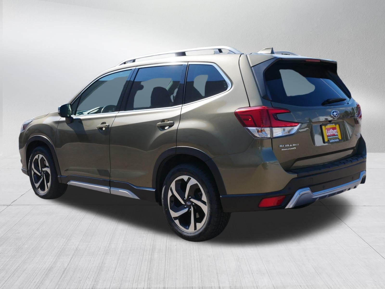 Used 2023 Subaru Forester Touring w/ Popular Package #3 AWD/4WD image 5
