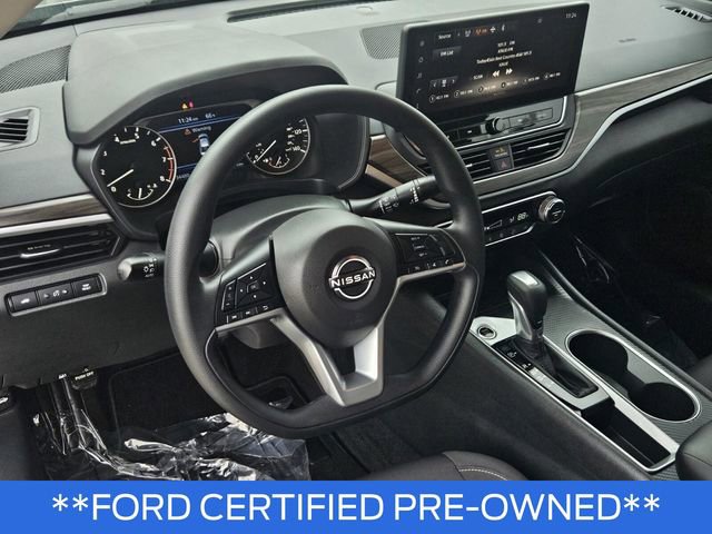 Used 2025 Nissan Altima 2.5 SV w/ SV Special Edition Package FWD image 31