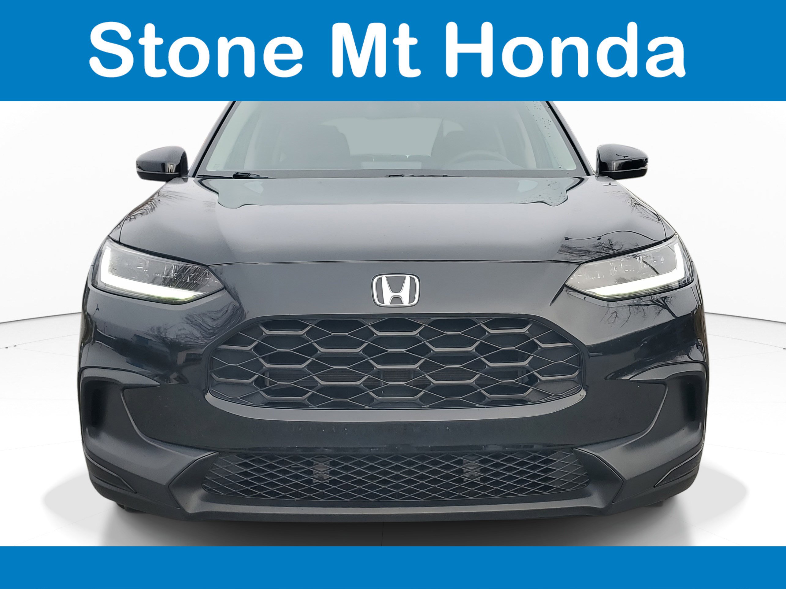 Used 2023 Honda HR-V LX image 2