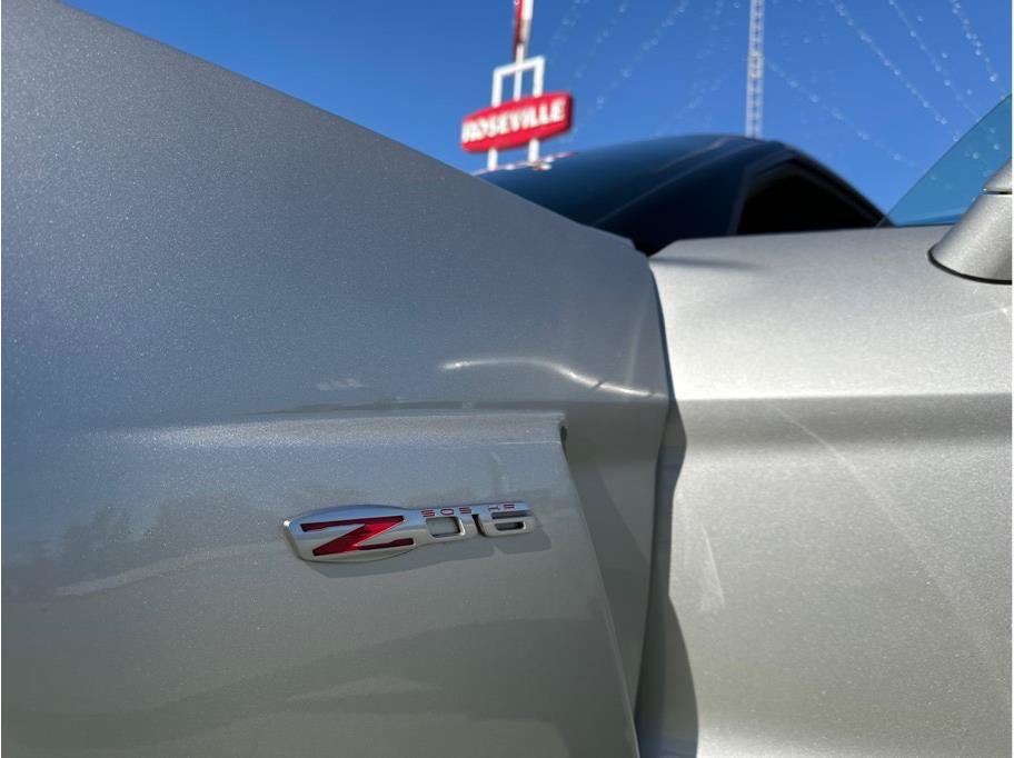 Used 2007 Chevrolet Corvette Z06 w/ Preferred Equipment Group RWD image 18