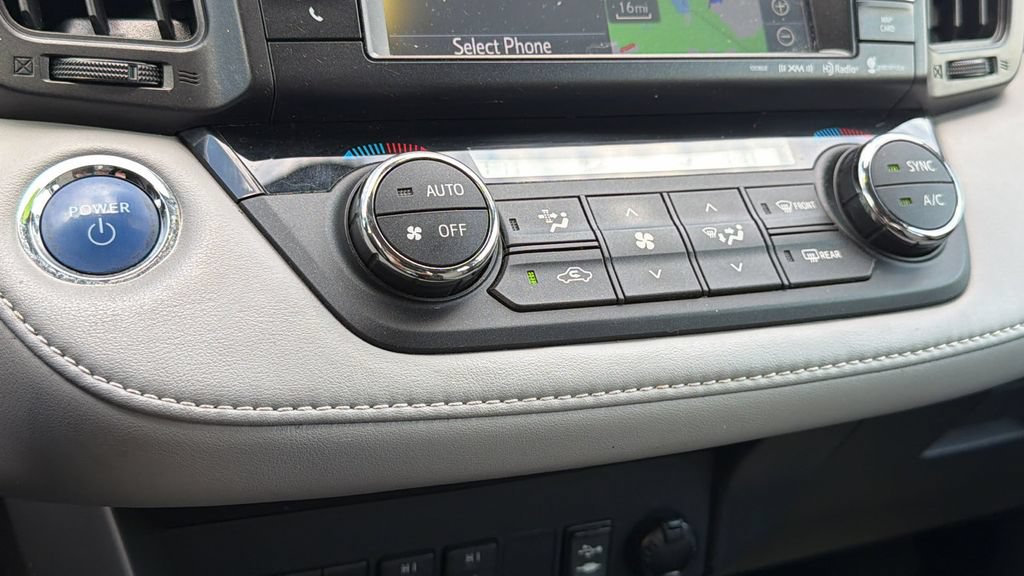Used 2018 Toyota RAV4 XLE w/ Convenience Package AWD/4WD image 14