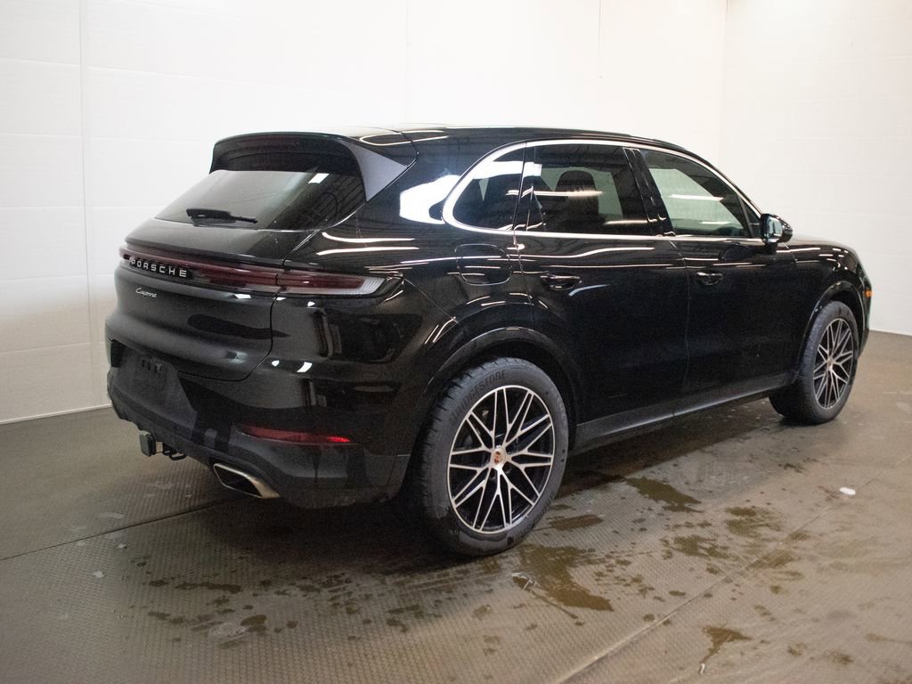 Certified 2026 Porsche Cayenne AWD/4WD image 10