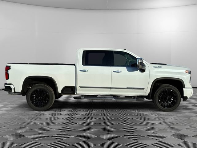 New 2026 Chevrolet Silverado 2500 High Country w/ High Country Premium Package AWD/4WD image 2