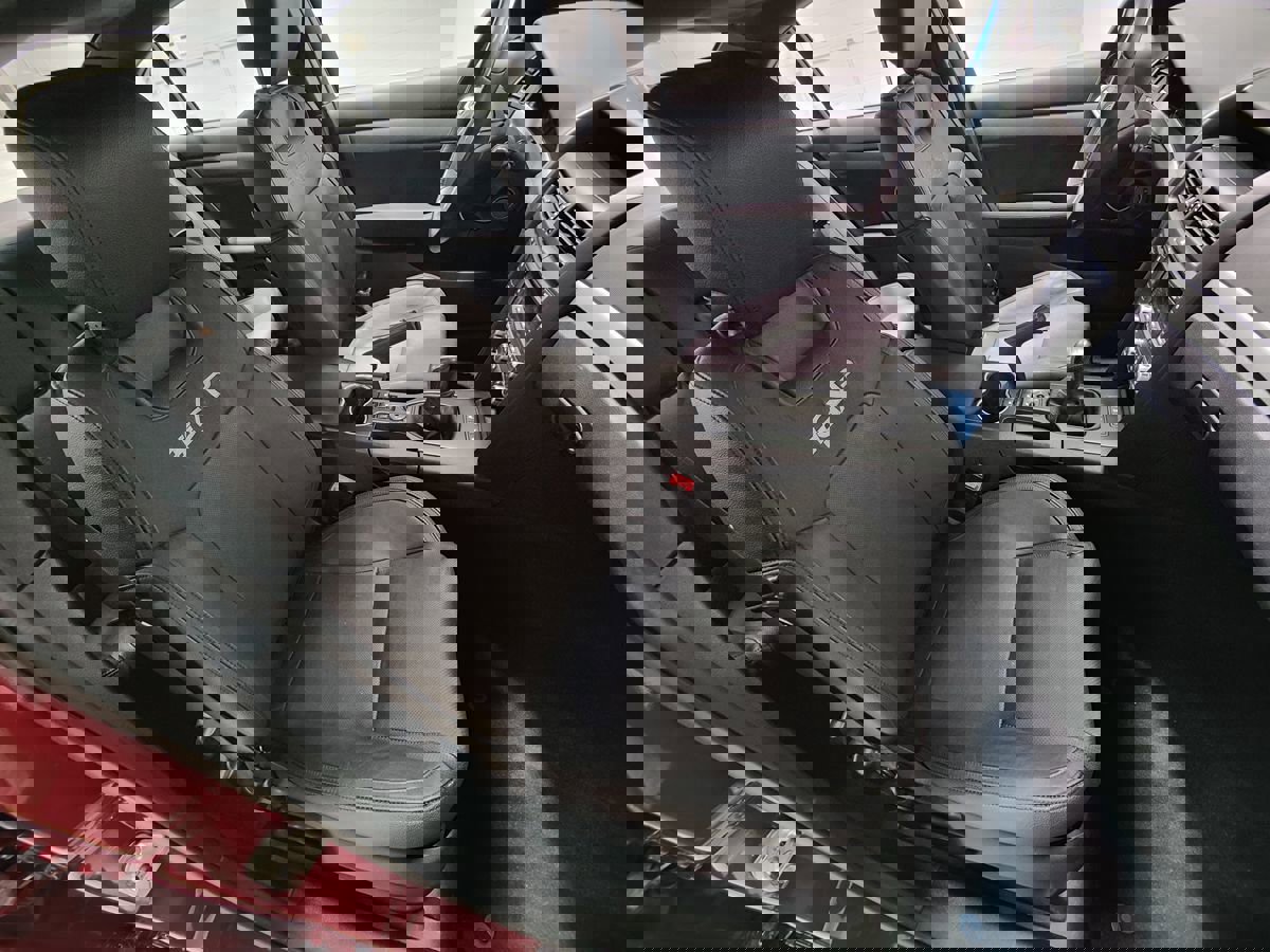 Used 2009 Pontiac G8 GXP image 13