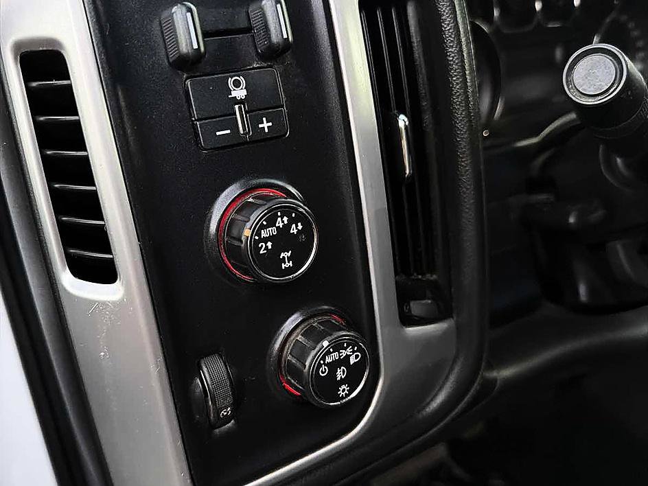 Used 2016 GMC Sierra 1500 SLE w/ SLE Value Package AWD/4WD image 14