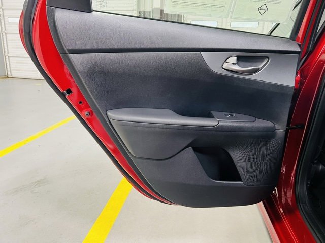 Used 2021 Kia Forte LXS image 28