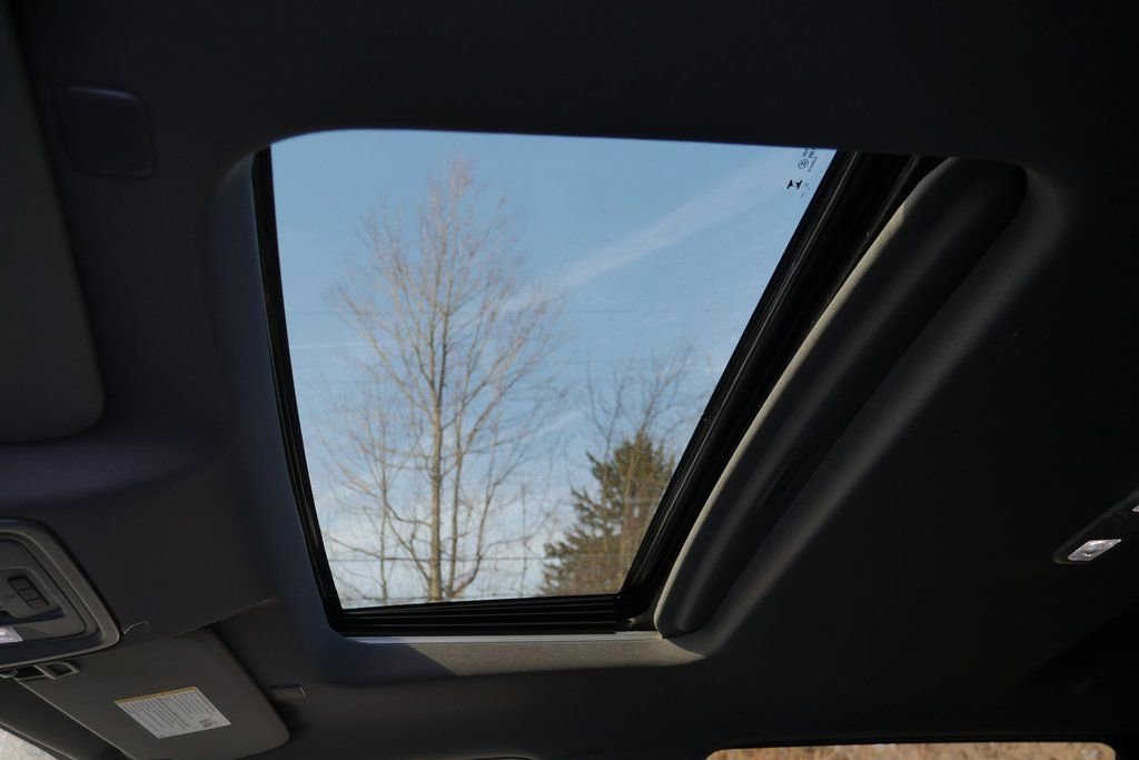 New 2026 Chevrolet Silverado 1500 LTZ w/ LTZ Premium Package image 21