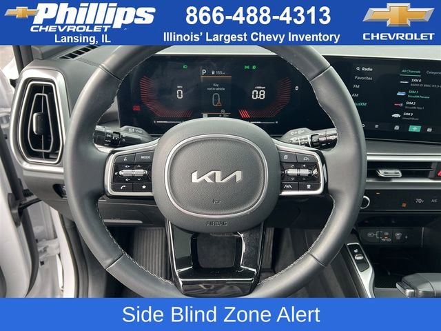 Used 2025 Kia Sorento EX w/ Panoramic Sunroof Package image 13