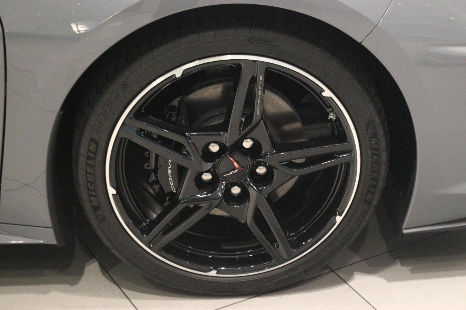 Used 2025 Chevrolet Corvette Stingray Coupe w/ Battery Protection Package image 31