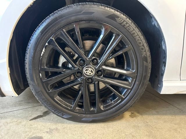 Used 2025 Toyota Camry SE w/ Convenience Package AWD/4WD image 10