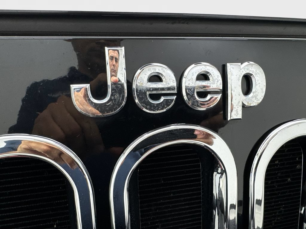 Used 2014 Jeep Wrangler Rubicon w/ Power Convenience Group AWD/4WD image 20