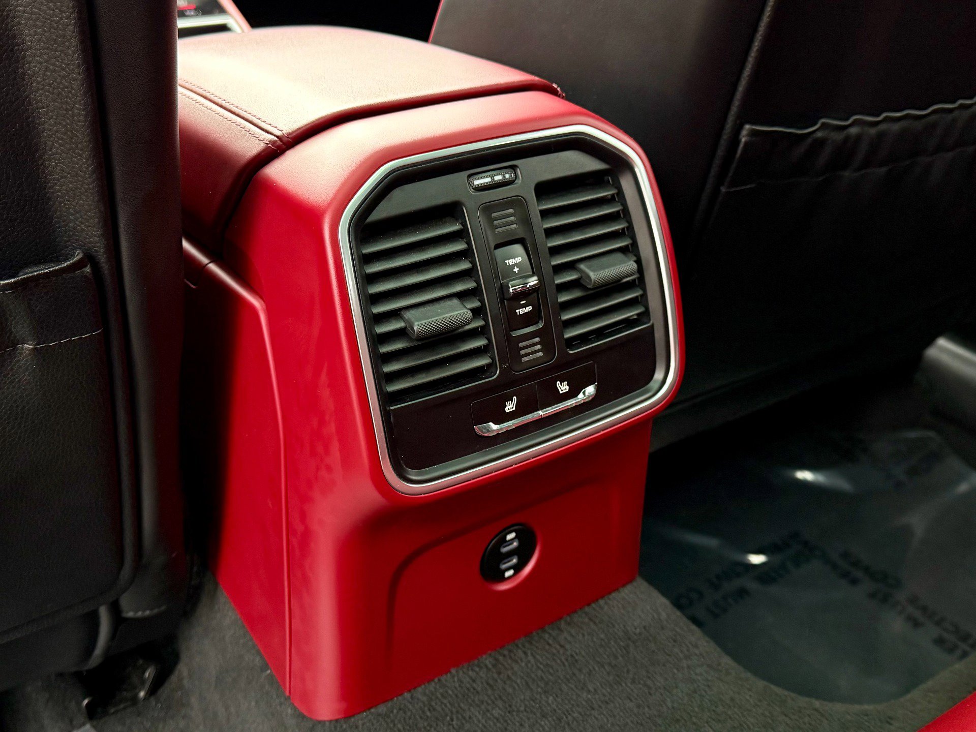 Used 2023 Porsche Macan GTS image 22