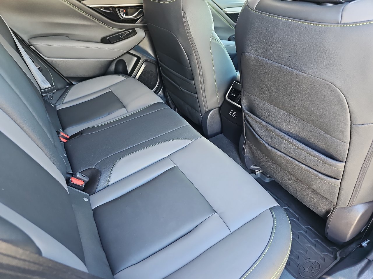 Used 2024 Subaru Outback Onyx Edition AWD/4WD image 15