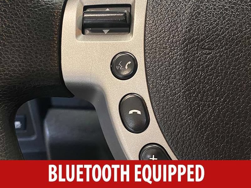 Used 2013 Nissan Rogue SV AWD/4WD image 11