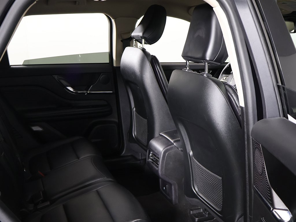 Used 2023 Lincoln Corsair AWD image 30