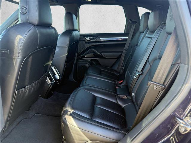Used 2017 Porsche Cayenne image 23