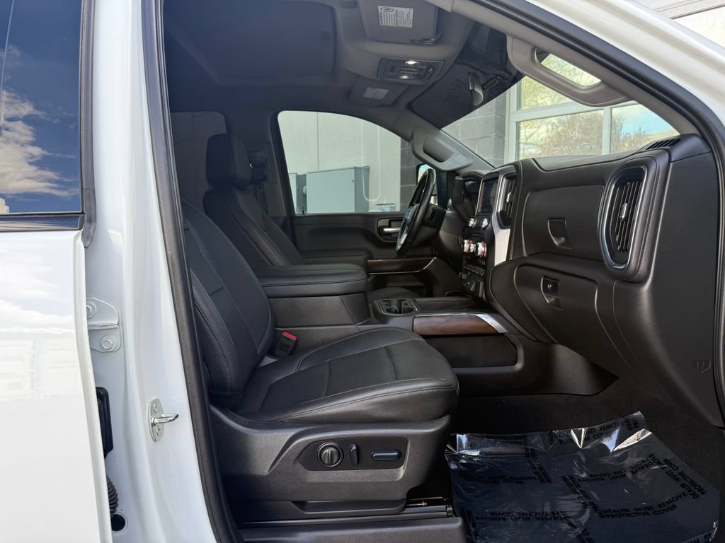 Used 2023 GMC Sierra 3500 SLT w/ SLT Premium Package AWD/4WD image 18