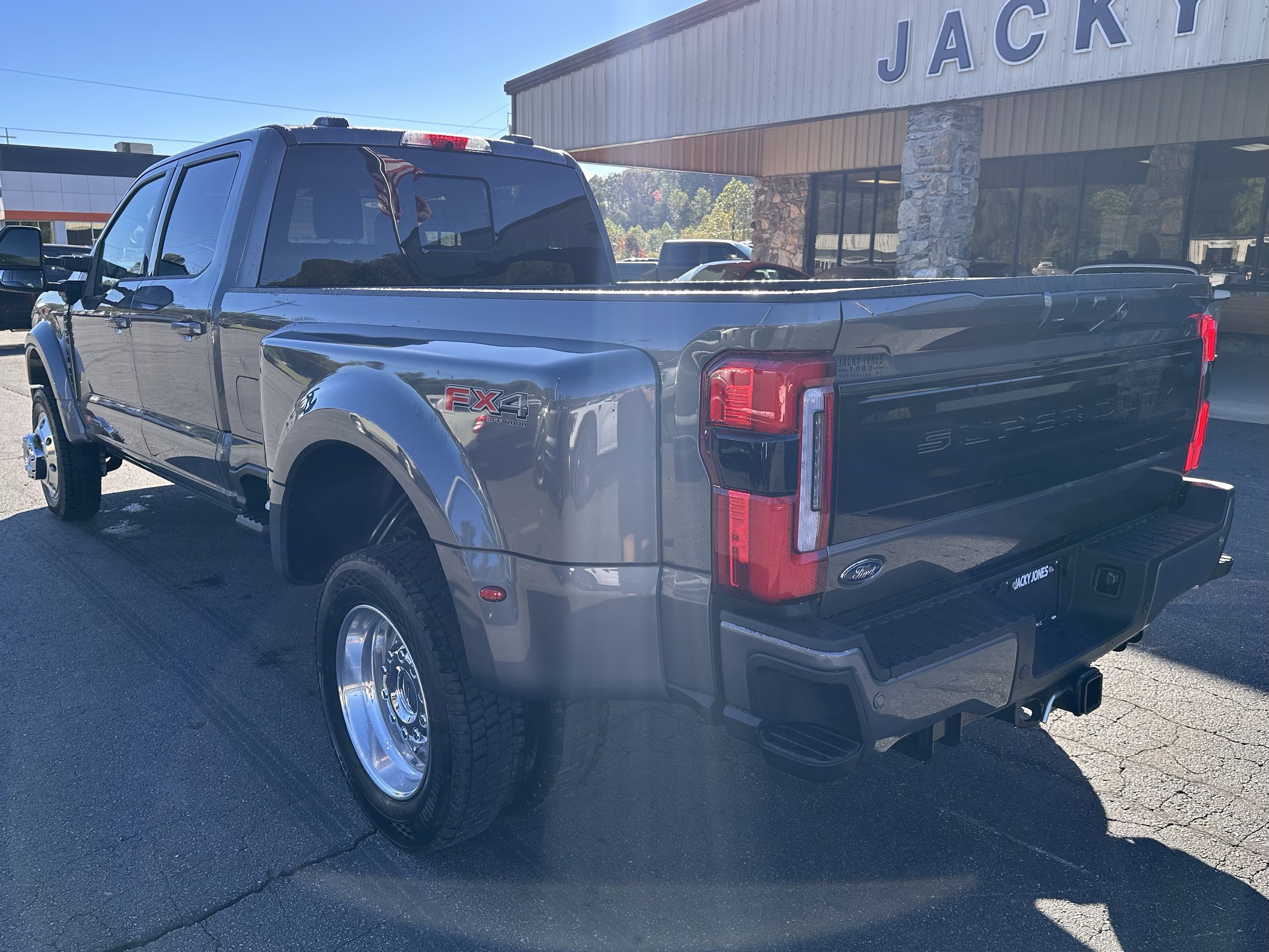 New 2026 Ford F450 Platinum image 8