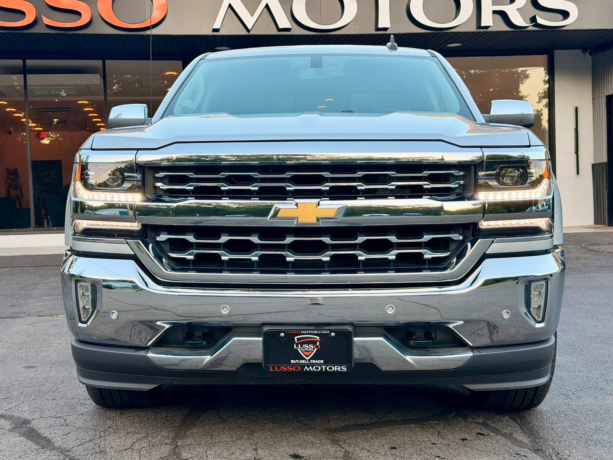 Used 2018 Chevrolet Silverado 1500 LTZ w/ Sport Package AWD/4WD image 11