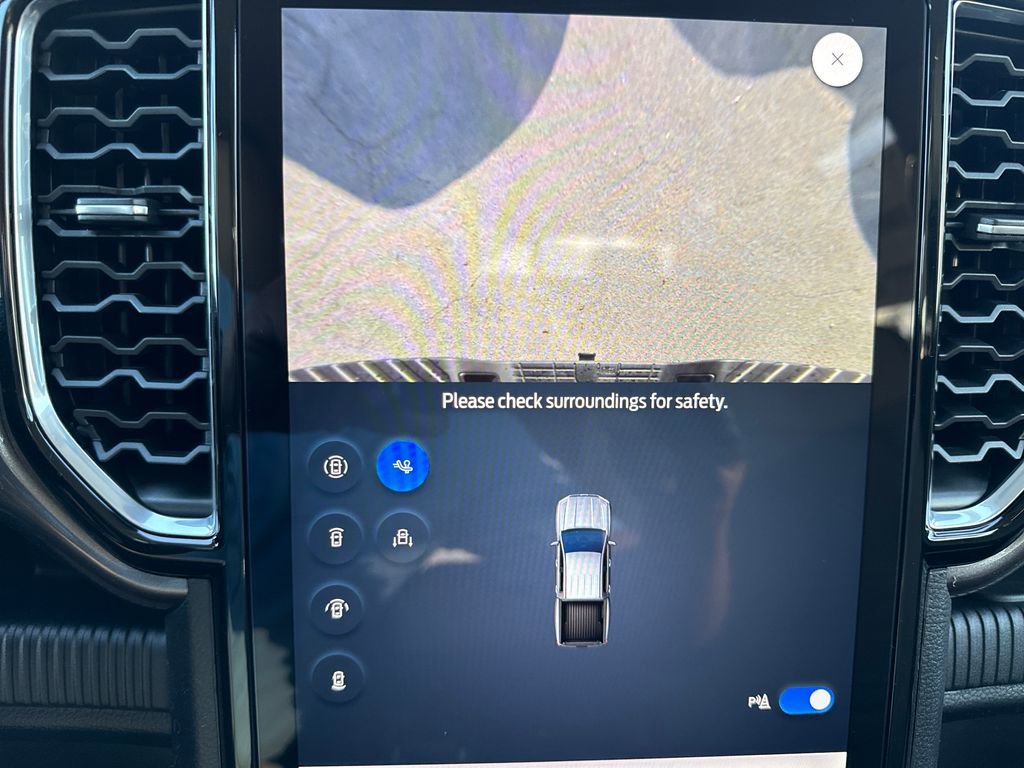 New 2025 Ford Ranger Lariat w/ FX4 Off-Road Package image 28